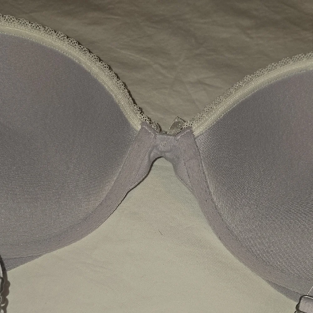 Victoria's Secret Lavander Push Up Bra SIZE 34D - Picture 7 of 8